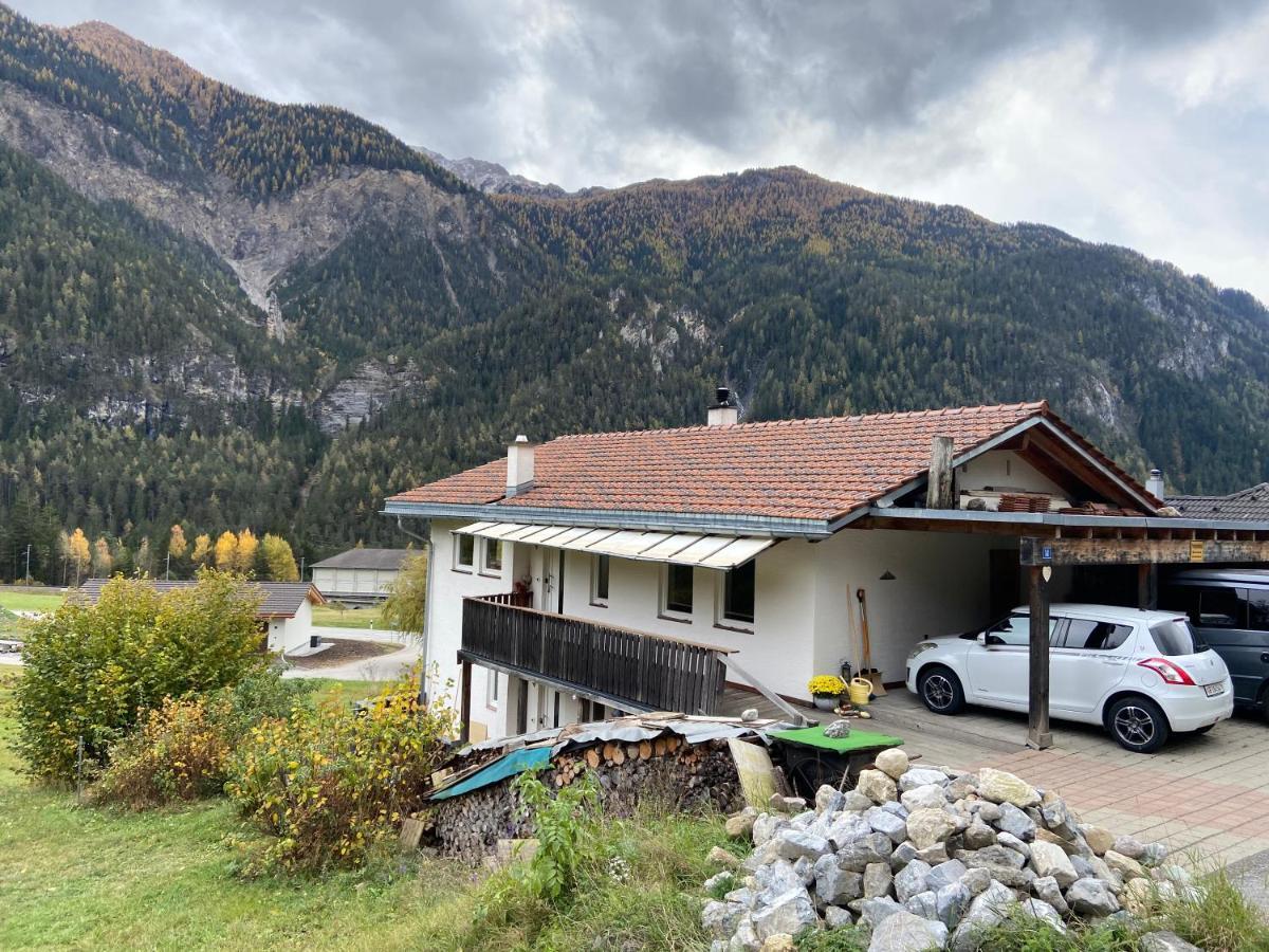 Ferienwohnung Im Herzen Graubuendens Surava Luaran gambar